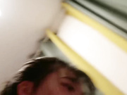 牛仔小美女跟小哥在家激情啪啪让小哥舔逼口交