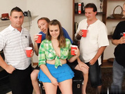 肛交大奶母狗假人颜射轮奸毛茸茸的阴道性爱与肛门