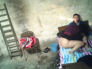 年轻小伙找中年胖妇