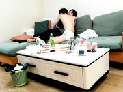 良家美少妇哭诉婚姻不幸 哭诉完被连干两炮