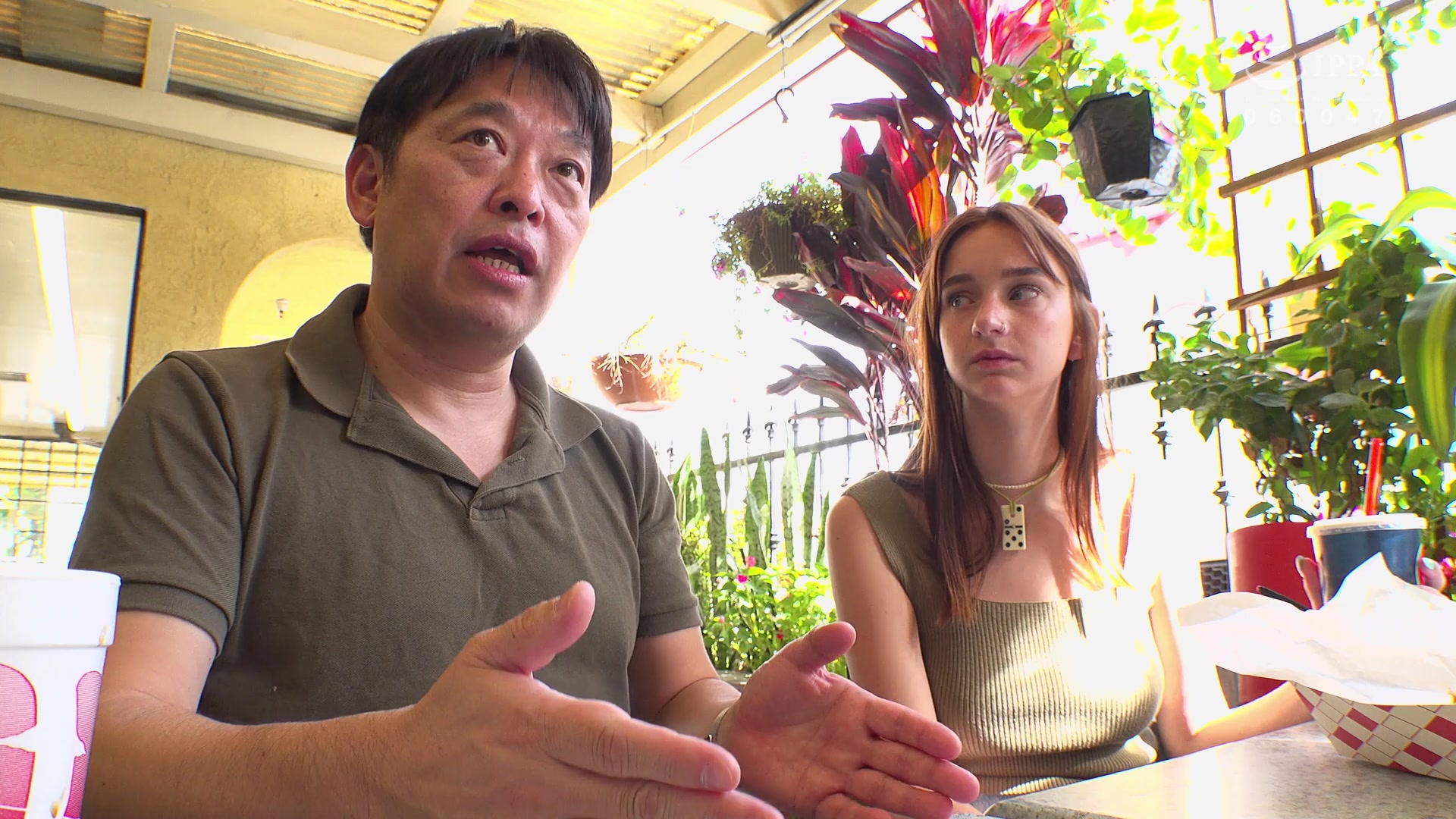 [HIKR-202] ロスでナンパした美ボディ美少女がお金のために日本のキモおじさんとAVデビュー メラニー（19） - 1of5