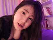 [MEYD-914] 变态脚恋物癖3P觉醒的情侣 知道心爱妻子的丰满丝袜大腿被操的快感… 初音みのり【破解】 - 3of5