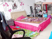 居家網絡攝像頭黑客破解拍攝到的微胖哥和身材不錯的漂亮媳婦地鋪上打晨炮 完事後整理一下準備上班 1080P高清