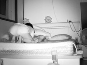 居家攝像頭黑客破解拍攝到的小夫妻休息前床上玩催情推油按摩遊戲 很騷又敏感還沒操吸奶頭就淫叫不停 720P高清