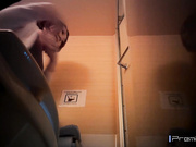 最新流出作品-某大型溫泉洗浴休閑酒店拍攝到的公共衛生間漂亮妹子如廁 雙鏡頭特寫刺激～1080P超清