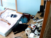 網絡攝像頭破解拍攝到的居家大肚子少婦與老公啪啪打炮 貌似有點猛受不了 露臉高清