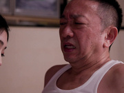 [PJAB-012] 義父の絶倫チ〇ポに堕ちた嫁 毎晩こっそりAVを見ながらオナニーをしている義父が不憫で慰めるだけのつもりが… 小松杏 - 2of5