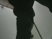 【精品厕拍】，商场女厕固定机位真实偷拍数位女性方便，后位近景双洞清晰可见