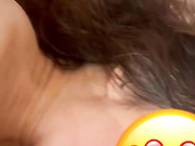 两个人在洗澡时就忍不住的抽插起来，兄弟把我抱着操到床上又开始吃大鸡吧，看着老婆跟兄弟从相拥舌吻，调情互舔，舔硬以后的大鸡吧狠狠的操进老婆的骚逼里不断抽插