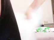 重口味大哥玩弄漏奶黑丝露脸骚母狗，乖巧听话听指挥，深喉大鸡巴让大哥舔逼草穴爆菊花，舔到逼里喷水自己喝