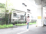 SGKI-071 人気 AV 女優が挑戦！イカサレ屋台の中で 潮吹きながらホットドッグ売ってください！逢月ひまり 小坂ひまり - 1of5