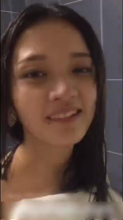 山寨版小迪丽热巴洗澡啪啪视频四川口音