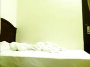 和年輕的妹紙去賓館開房抱著狂草 爽的高潮了還說不夠 國語露臉