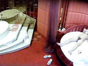 精品酒店偷拍苗条美女和男上司偷情搞了好久才勃起狠狠草