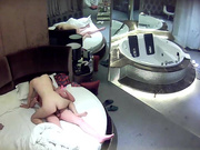 偷拍大屌哥用情趣用品肏情人