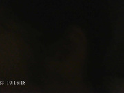 城中村嫖妓系列年还没过完坐在门口等客的大眼妹1080P高清多角度拍摄