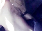 长得像关X彤的外围女主播半夜和不会说普通话开奥迪车的土鳖大叔车震喷湿了他的车