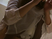 国内商场厕拍系列 妹子电话打的很开心还有个美女好像发现了什么地方不对劲