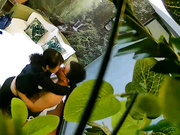 精品小旅馆偷拍短小眼镜小胖女友对他很满意完了还给他香吻