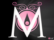 Blonde MILF Seduces Busty Babe 被金发熟女勾引上床的漂亮宝贝