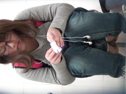 厕拍眼镜知性女肥美鲍鱼清晰可见 一泡尿如泉水般涌出