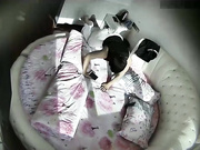 精品小旅馆大圆床偷拍饥渴背心哥第一时间拔下女友裤子舔屁眼哈哈这口味不一般啊