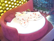 气质性感的美少妇出来偷吃约帅小伙酒店啪啪,美女受不了不让操了,男的还后插干,女说：你不是射了吗,逼都操肿了!