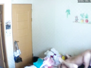 摄像头监控偷拍小夫妻晚上洗完