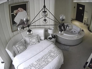 汉奸头型花白发领导大叔艳福不浅套房私会苗条气质小情人鸳鸯浴互搓洗干净回床激情啪啪妹子很骚说用力操我