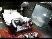 黑皮沙发房拍到一对情侣开房打炮 轮流先去洗澡 洗完澡后就没羞没臊的干起来