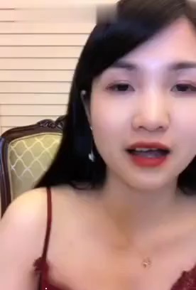 漂亮女主播舞姖宝宝上演蝴蝶逼刮毛毛大秀