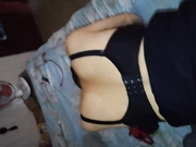 “马上要去公司了还干一下”与单位销售部苗条眼镜妹吃完饭然后去住所衣服都不脱无套啪啪对白淫荡