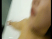 某站最新流出作品颜值网红美女生日吃饭被灌醉手里拿着玫瑰完全死猪状态被多人玩弄