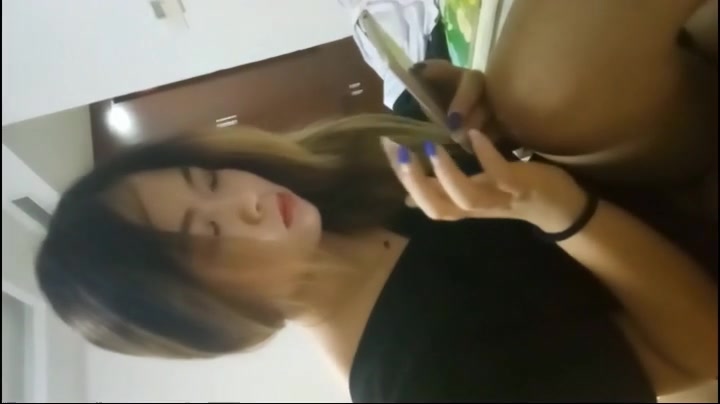 约到的大二小师妹假装性经验丰富套套都不知道带