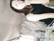 四川某高校气质女神颜值美女大学生宿舍床上拉上布帘全裸掰穴自拍处女膜清晰可见