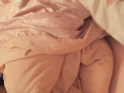 微博最新流出高贵气质极品美少妇自拍视频 乍一看 我还以为是张柏芝呢，真心漂亮啊，艳福不错