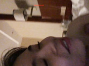 女神级性感气质白领美女和公司领导下班酒店偷情啪啪时突然接到男友电话查岗,男的边干女的边接电话.国语!