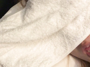 MJ迷倒01年可爱妹子跟她闺蜜玩脸 翻眼 玩脚，乳头粉嫩，青春胴体