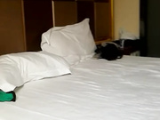 长发气质佳大学生美女和校友炮头男开房啪啪啪女上位销魂干完一起洗鸳鸯浴还用凉水玩冰火还问J8好吃不