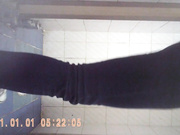 上大学时偷拍到的绝色校花,稀疏黄阴毛和两片肥厚大阴唇被透明内裤包裹着越看越兴奋