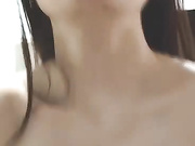 直播小骚女嫩模兔兔首次上演啪啪大秀，跟小哥哥激情大战大鸡巴撑爆小嘴，被小哥暴力后入抽插直接内射中出