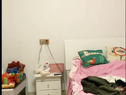 国产CD系列漂亮的伪娘在家接客 小伙看起来挺猛干了没几下就不行了