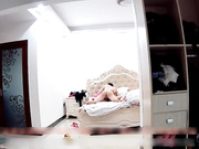 360攝像頭破解拍攝到的居家小夫妻日常啪啪打炮 互相愛撫纏綿玩的太嗨了 720P高清完整版