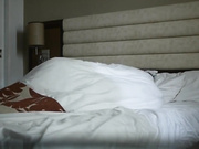 廣東漂亮大學美女酒店私會許久未見的男友瘋狂啪啪 饑渴主動吃雞巴愛撫抽插幹得嗷嗷直叫 國語對白 720P高清原版