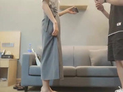 横扫全国外围约了个高颜值苗条长腿妹子，调情一番上位骑乘站立后入猛操_ev