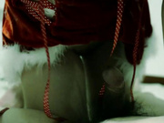 『上海迷情夜』漂亮美乳圣诞装女神骑上「挺立」耸动 后入冲刺 诱惑呻吟 罕见唯美啪啪