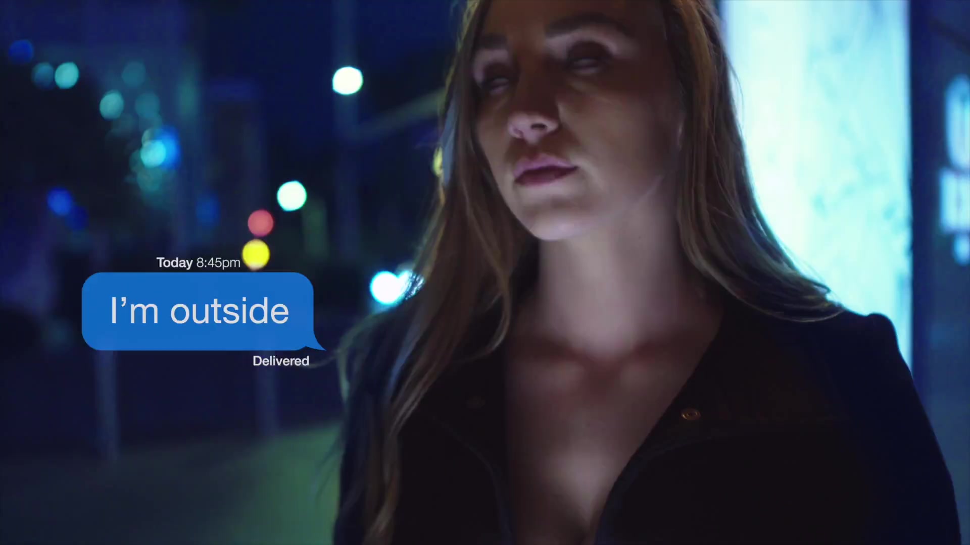 Blacked Raw呈献：亚洲人妻被史前巨屌“捡肥皂