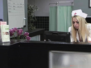 色魔医生狠狠操了可爱女病人