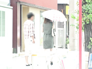 [IPZ-878] 集団ぶっかけレ○プに遭った里美ゆりあ（本人）狙われた現役AV女優！衝撃の問題作品！ - 1of5