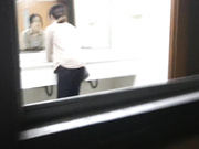 大神潛入某大廈公共女廁蹲守全方位偷拍四位美女如廁噓噓 渾圓白臀騷穴看得讓人欲火焚身 1080P高清原版